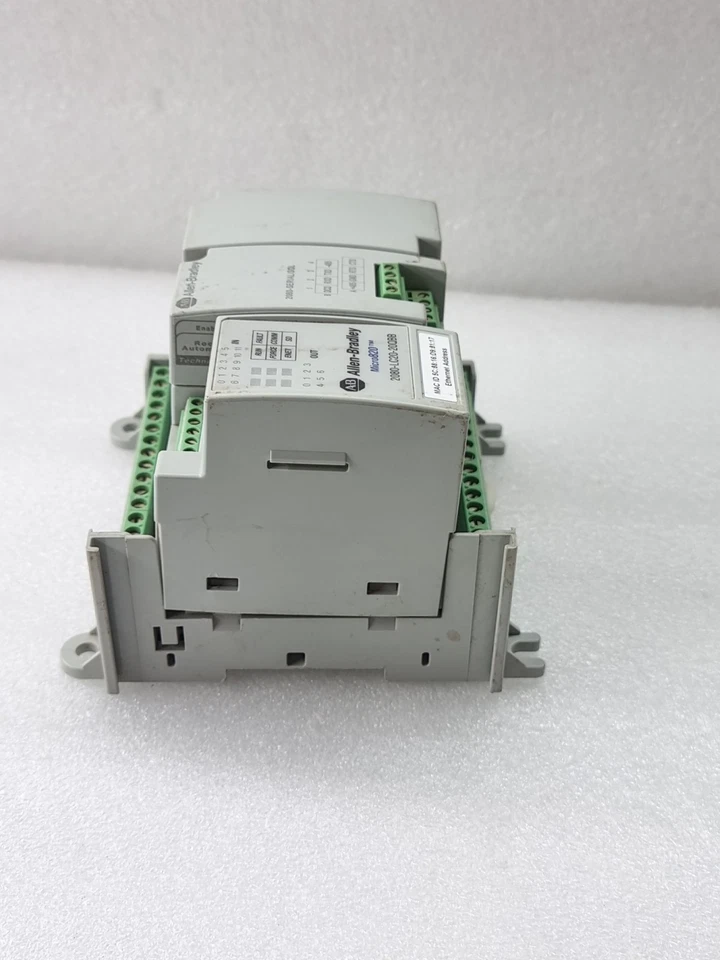 Allen Bradley Micro820 2080-LC20-20QBB With 2080-Serialisol EtherNet Ip Plc(Run)